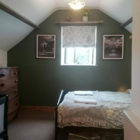 The Old Barn, Cosy Townhouse In Leominster Villa Екстериор снимка
